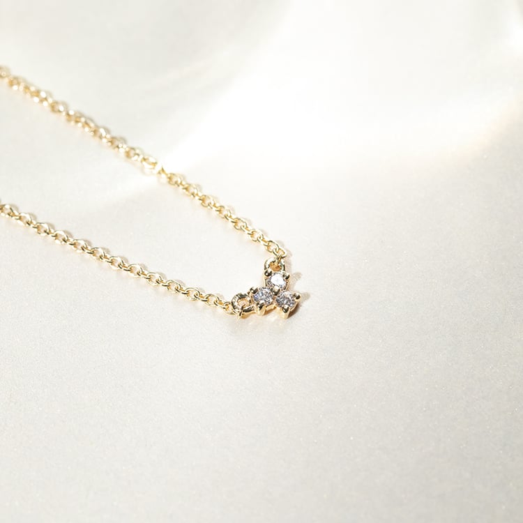 Halskette mit drei Lab Grown Diamanten Sharma 131401