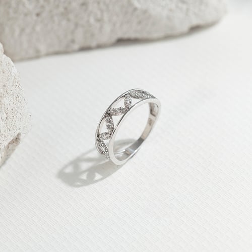 Atypischer Eternity-Ring mit Lab Grown Diamanten Borys
