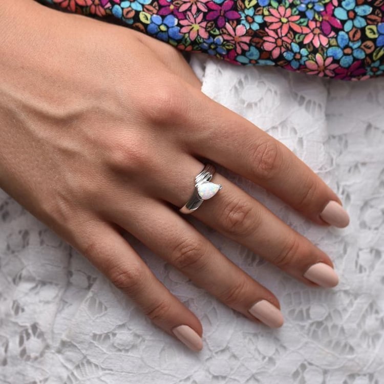 Silberring mit weißem Opal Siewa 15450