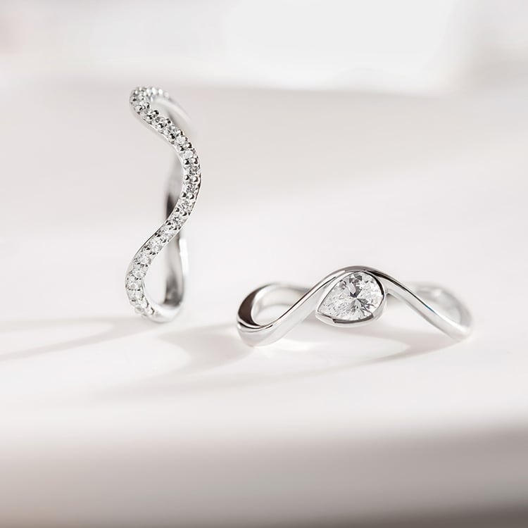 Romantisches Verlobungs-Set mit Diamantringen 155844