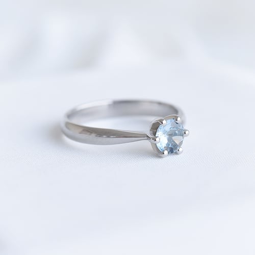 Verlobungsring mit Aquamarin Iravan