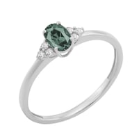 Verlobungsring mit einem natürlichen Alexandrit und Diamanten Sheldo