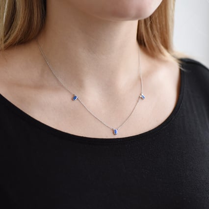 Goldene Kette mit drei blauen Opalen Juuso