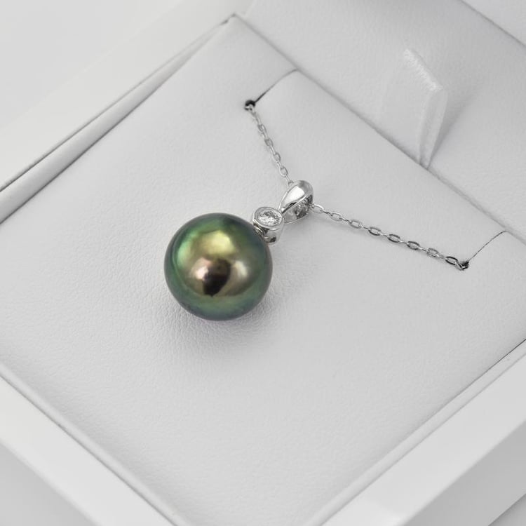 Perlenschmuck aus Gold 7863