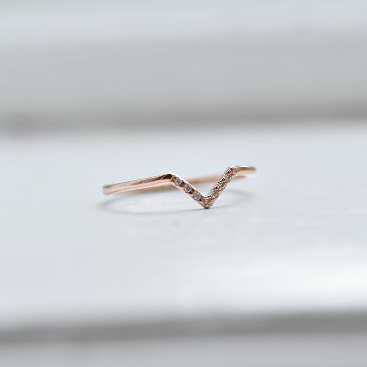 Goldener Ring mit Diamanten Bebeha 39082