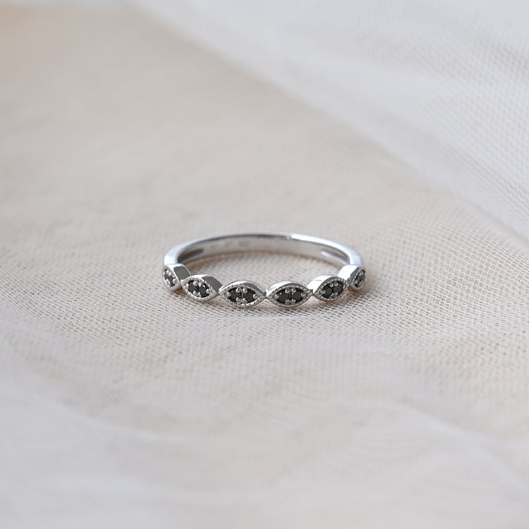 Zarter Eternity-Ring aus Gold mit schwarzen Diamanten Talita 69657