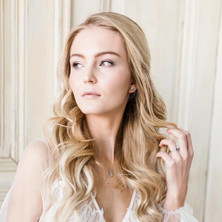 Goldene Kollektion des Schmuckes 39407