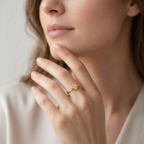 Minimalistischer Goldring mit Herz Ottilie