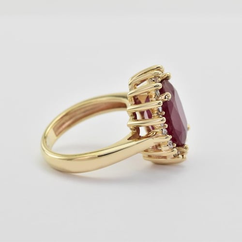 Goldring mit Rubin und Diamanten Tubiah
