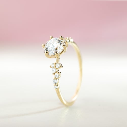 Verlobungsring mit Diamanten Carina