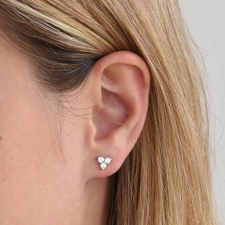 Romantische Ohrringe mit drei Diamanten Johnna 85814