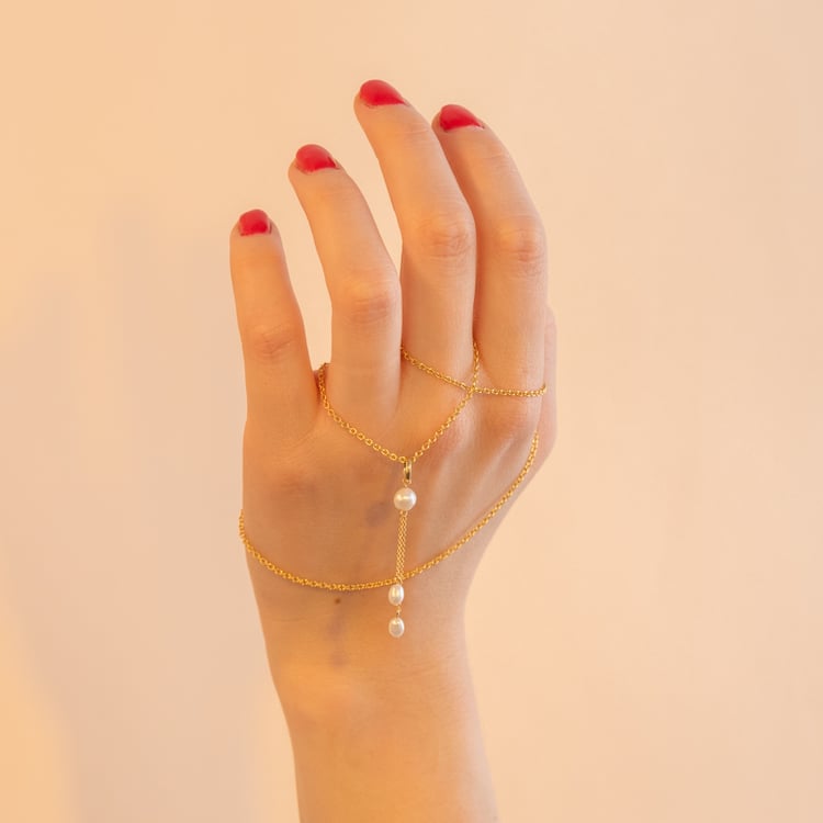 Eleganter vergoldeter Anhänger mit Perlen Boone 101246