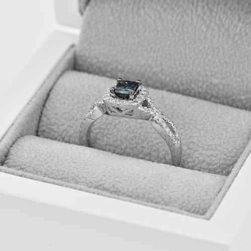 Verlobungsring mit blauem Diamanten Emet