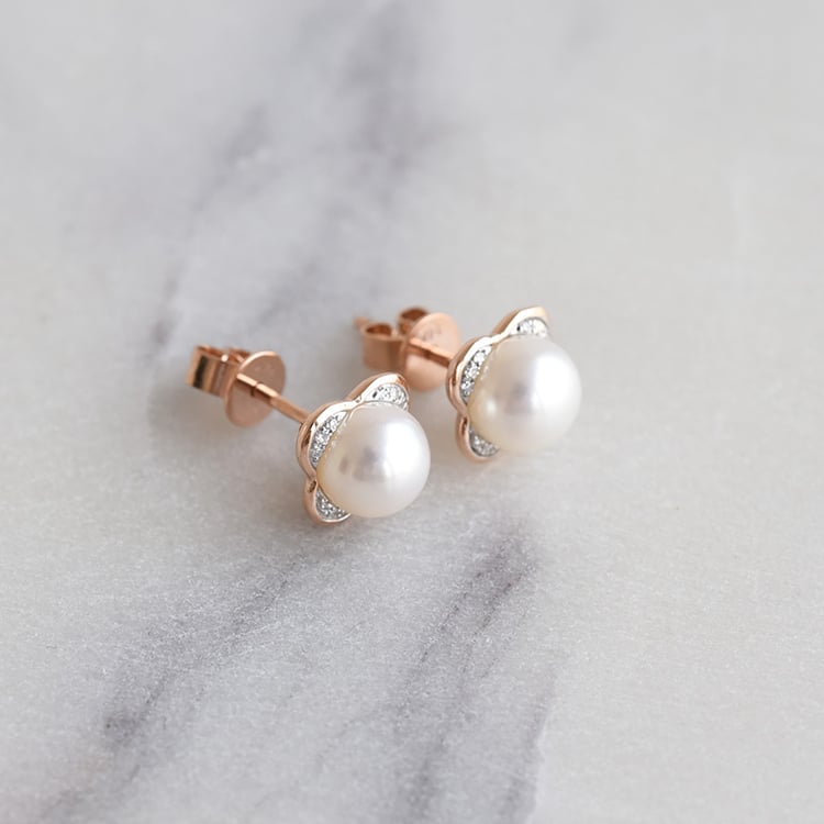 Goldenes Perlenset mit Diamanten in Blumenform Zahid 103557