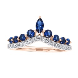 Luxuriöser Goldring mit Saphiren und Lab Grown Diamanten Richa