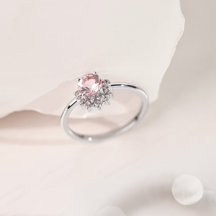 Minimalistischer Ring aus Gold mit Morganit Sonnie 153830