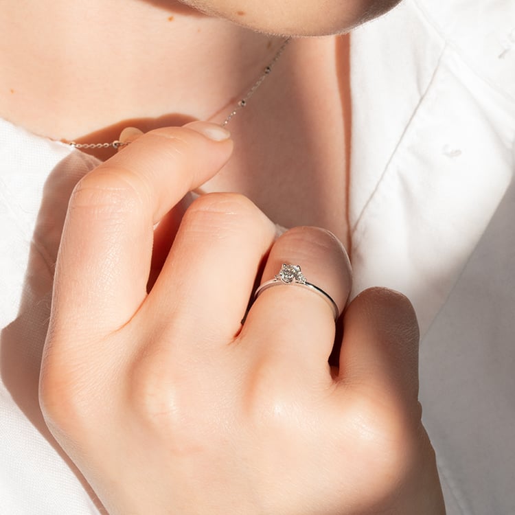 Verlobungsring mit Lab Grown Diamanten Hye 137343