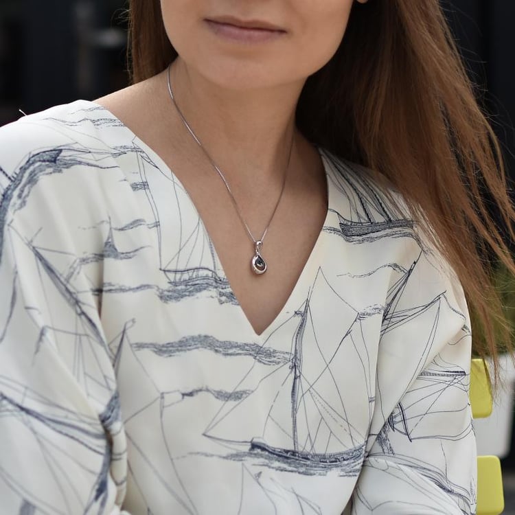 Silberne Halskette mit Topas 32201