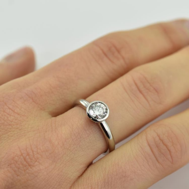 Platinring mit Diamanten 15474