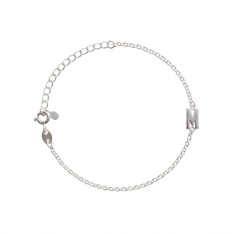 Silbernes Armband mit Buchstaben M Elinn