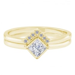Ringset aus Gold mit Diamant im Princess-Schliff Ralyh