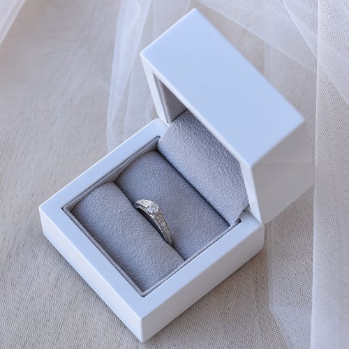 Vintage Verlobungsring mit Lab Grown Diamanten Keran