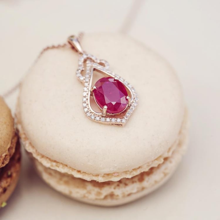 Halskette mit Diamant und Rubin 12964