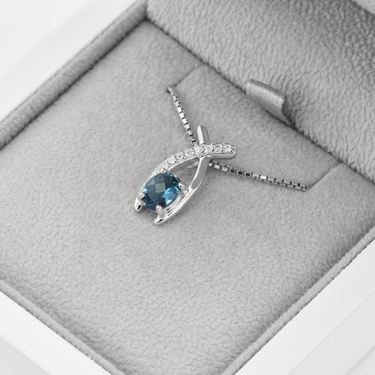 Silberkette mit Topas uns Zirkonia in Eppi-Geschenkbox 40308