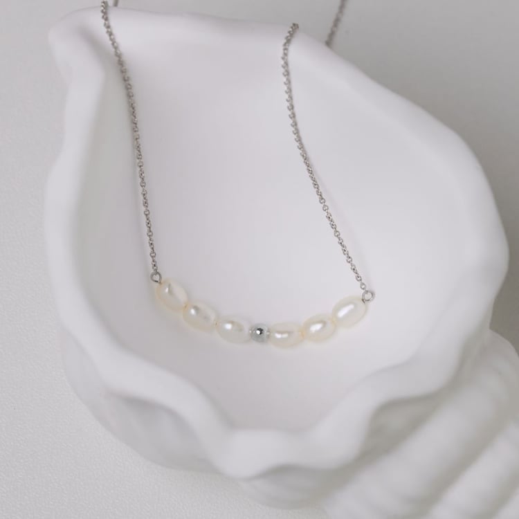 Silberne Halskette mit Perlen Angela 164063