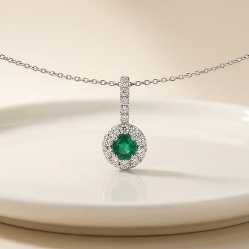 Eleganter silberne Anhänger mit Smaragd und Lab Grown Diamanten Dakota