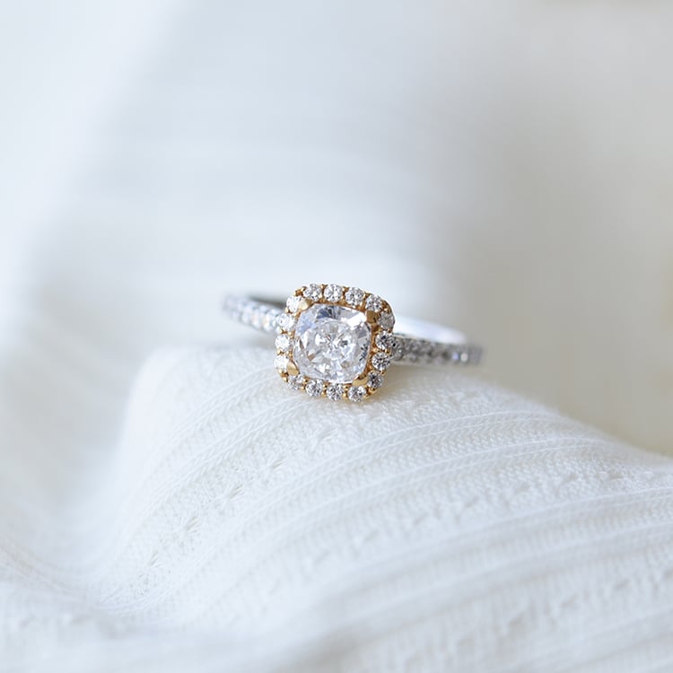 Verlobungsring mit Cushion-Diamant Carmelo 61226