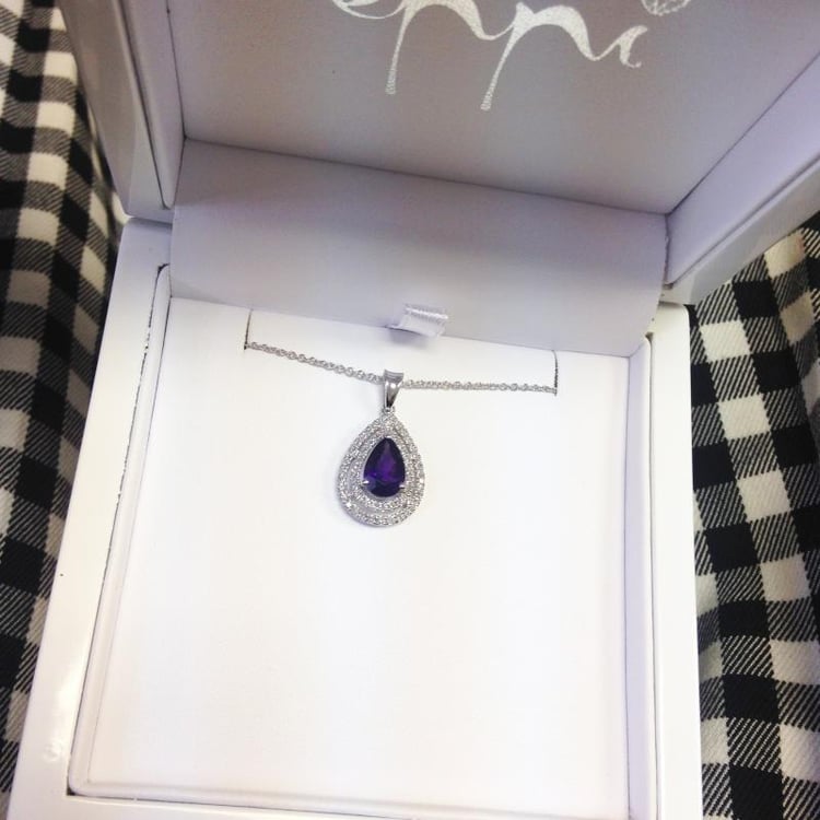 Goldener Anhänger 8278