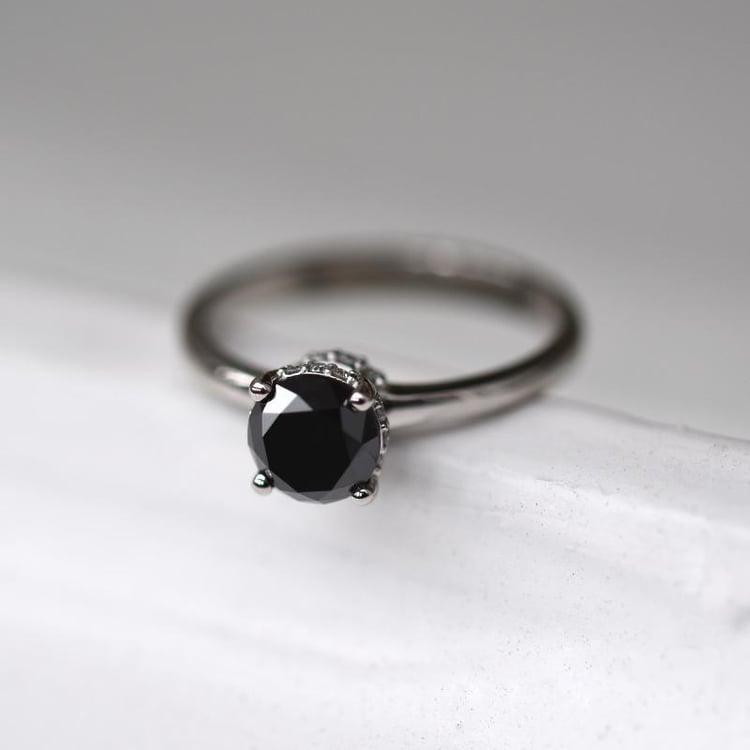 Verlobungsring mit schwarzem und weißen Diamanten Xela 48691