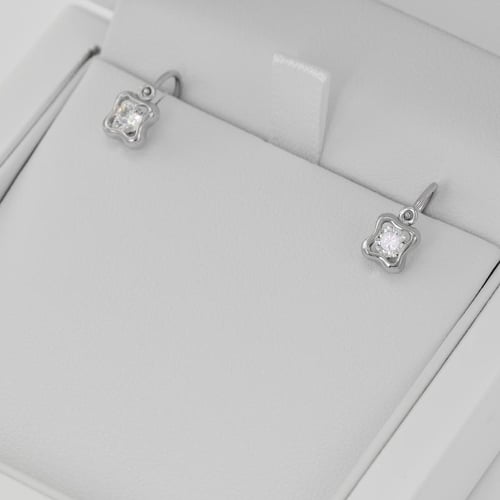 Goldene Kinderohrringe mit Lab Grown Diamanten Karola