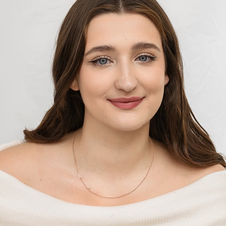 Personalisierte Halskette mit 2 Buchstaben Ihrer Wahl Lupe 165078