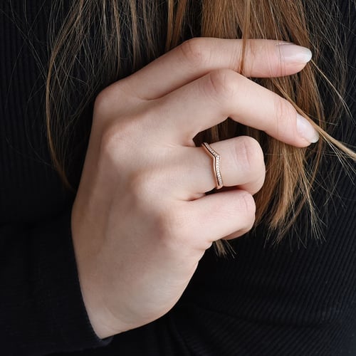 Gebogener Eternity-Ring mit Diamanten Irving
