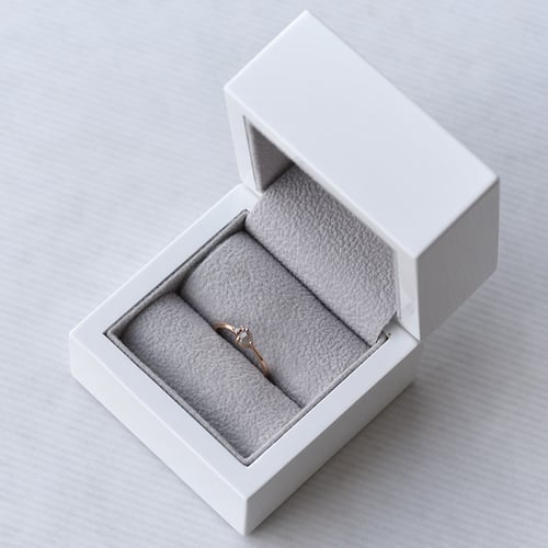 Goldring mit Salt'n'Pepper Diamant und Diamanten Marine