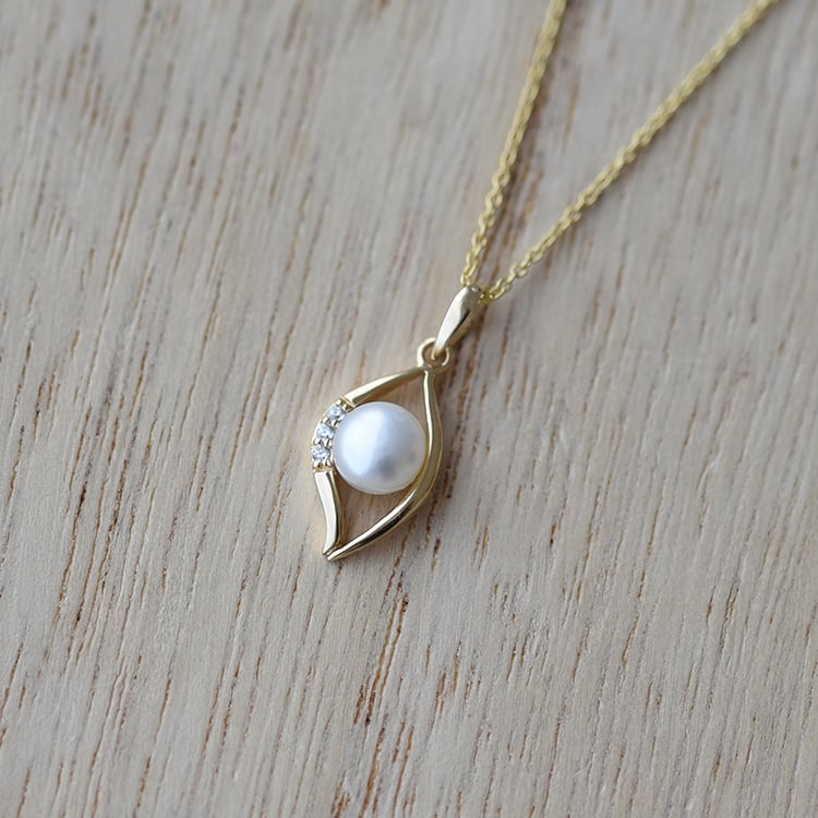 Eleganter Perle und Zirkonia 61515