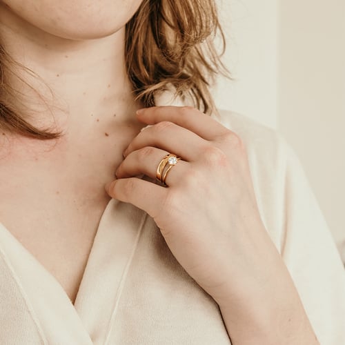 Verlobungsring aus Gold mit 1ct IGI-zertifiziertem Lab Grown Diamanten Birdie