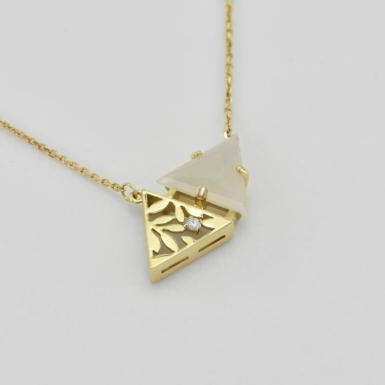 Goldene atypische Halskette mit Achat und Diamant Maud 43379