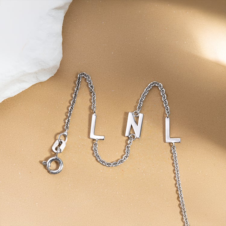 Halskette mit 3 Buchstaben Ihrer Wahl Lupe 150081
