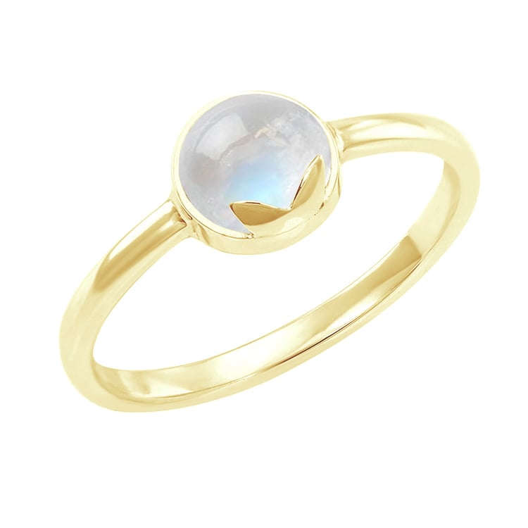 Goldener Ring mit Cabochon Mondstein Yana