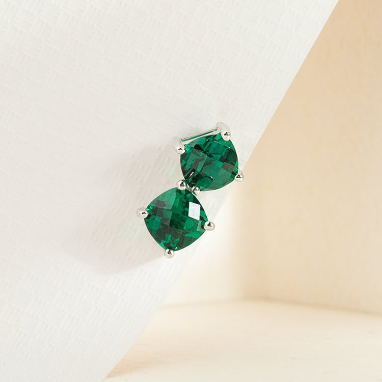 Goldene Ohrringe mit Smaragden Chavonah 147320