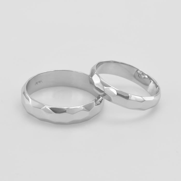Gehämmerte Ringe für Hochzeit 49824