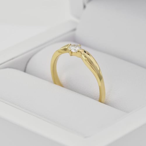 Verlobungsring mit Diamant Amrusha