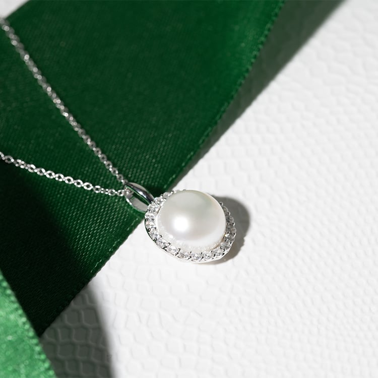 Silberner Perlenanhänger mit Zirkonia Mandar 130566