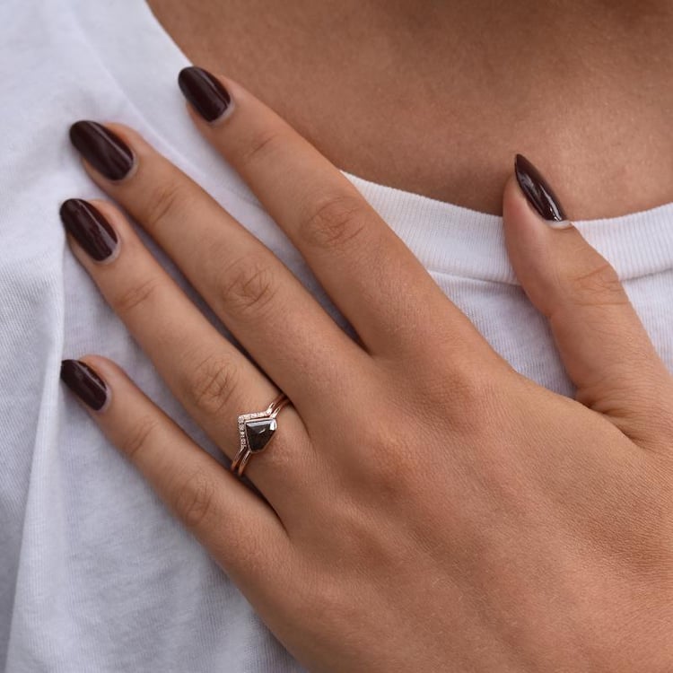 Goldenes Set mit braunem Diamant Ofi 34933