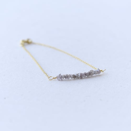 Armband aus Gold mit rosa ungeschliffenen Diamanten Benaty
