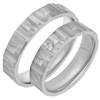 Flache Eheringe aus Titan mit Diamant Aria