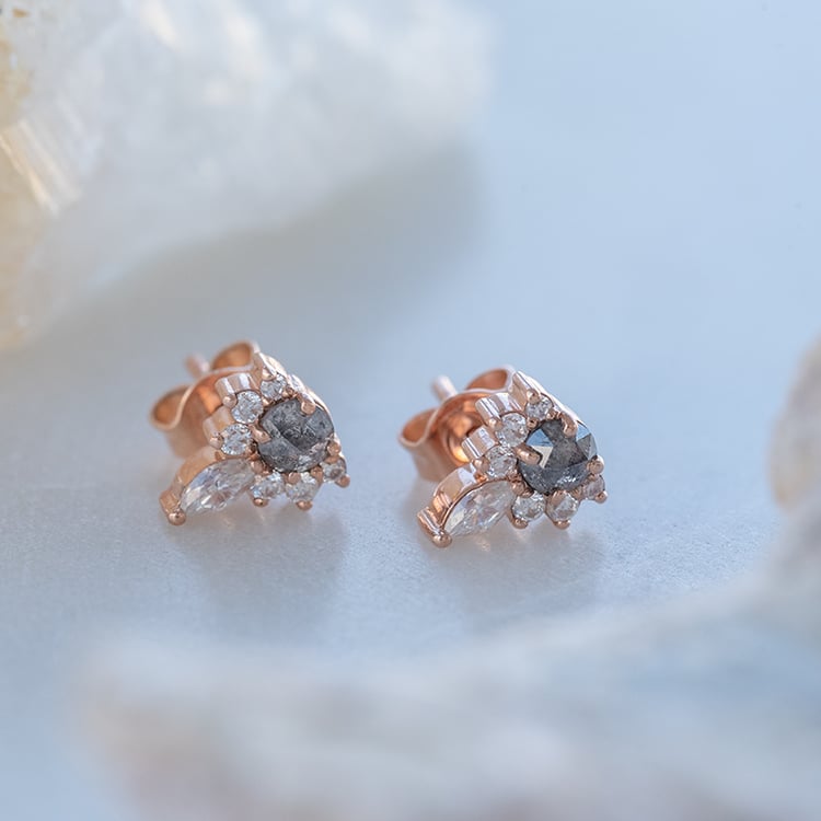 Ohrringe mit Salt and Pepper Diamanten und Moissaniten Kruno 97079